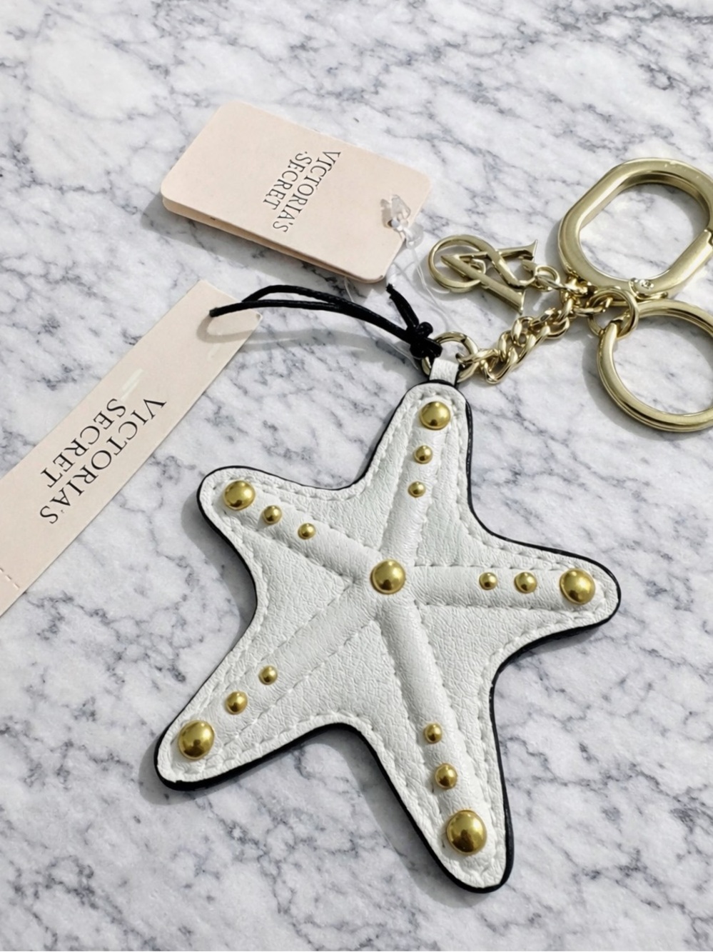 VICTORIA'S SECRET
Starfish Bag Charm Keychain